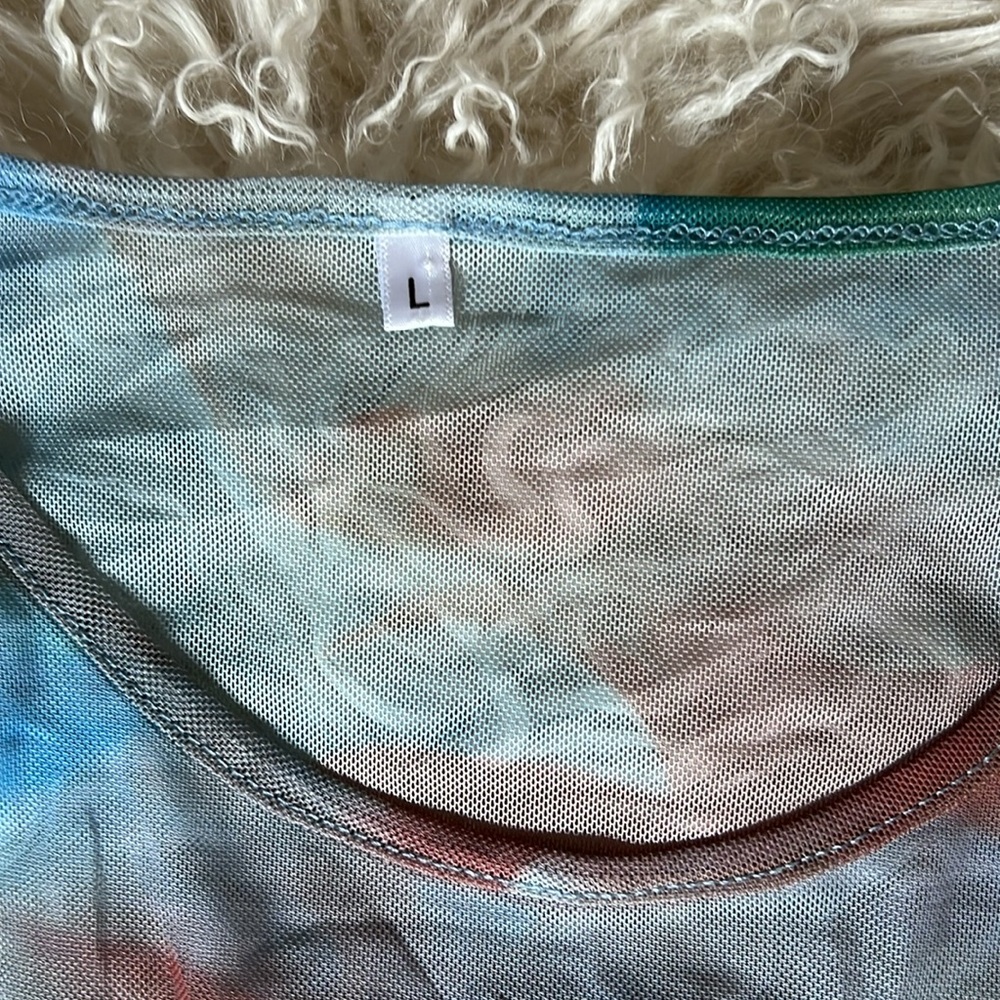 Retro Crop Top! Ohhh so 90’s! - Picture 3 of 9